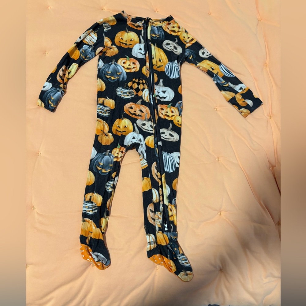Posh Peanut Halloween Onesie 9-12  months